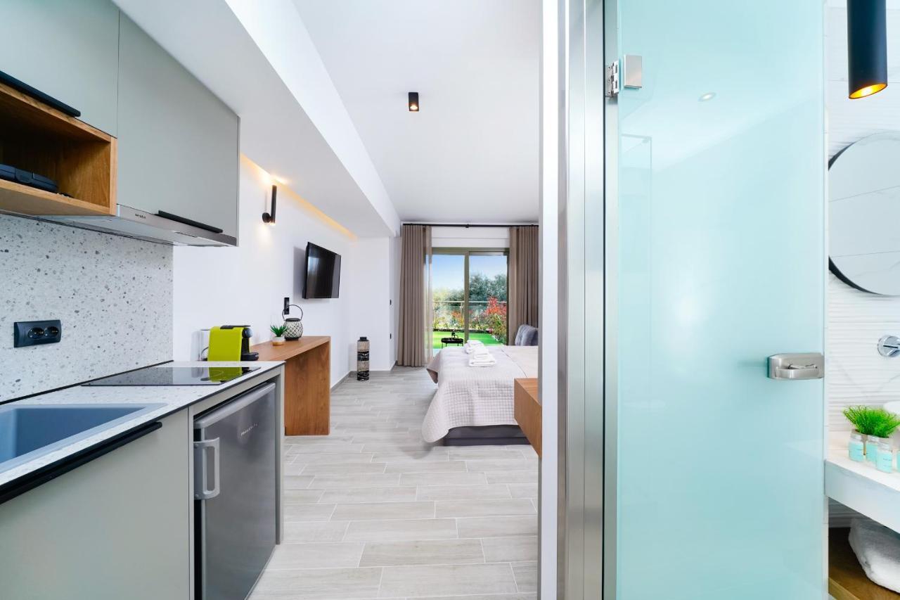 לימנאס Albatros Beach House מראה חיצוני תמונה
